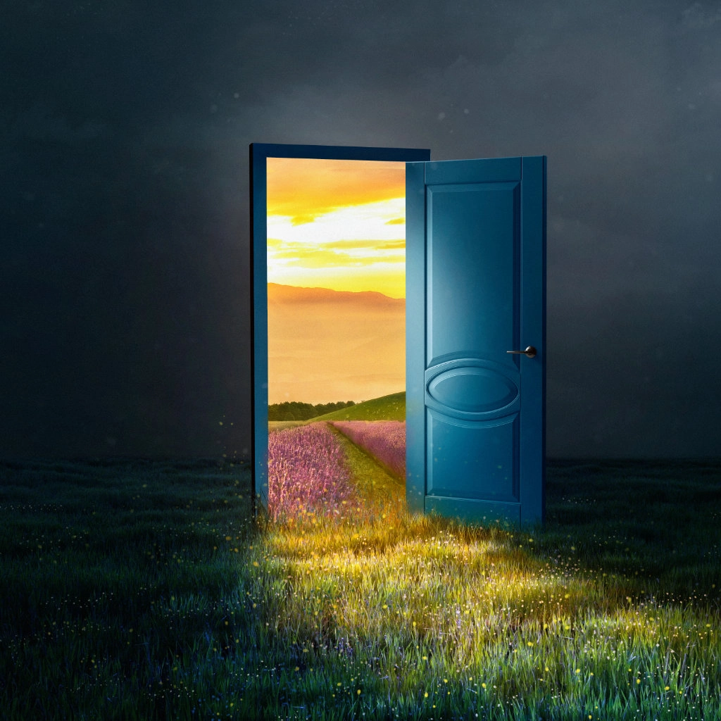 L'immagine rappresenta una porta che apre su nuovi scenari