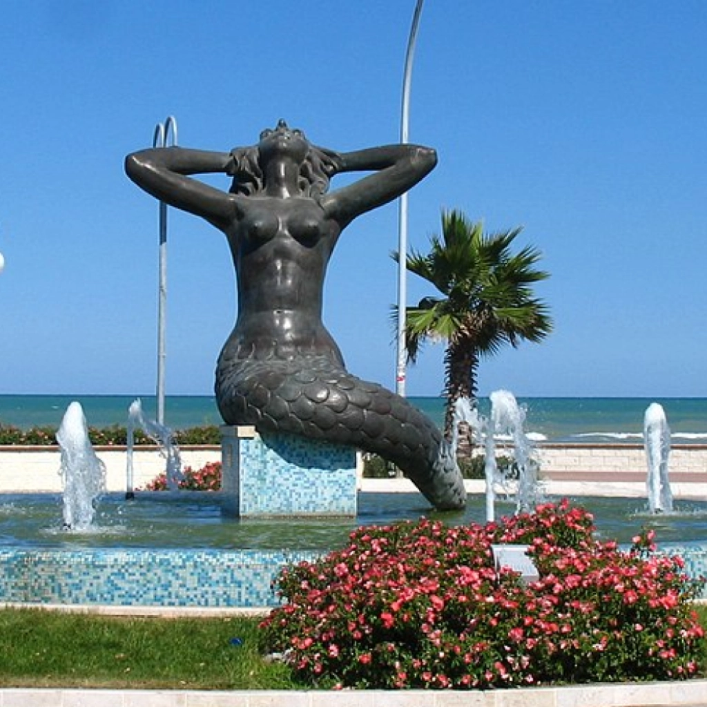 L'immagine rappresenta uno scorcio di Tortoreto, punto di presenza dove è disponibile tutta la creatività di OsaComunicare